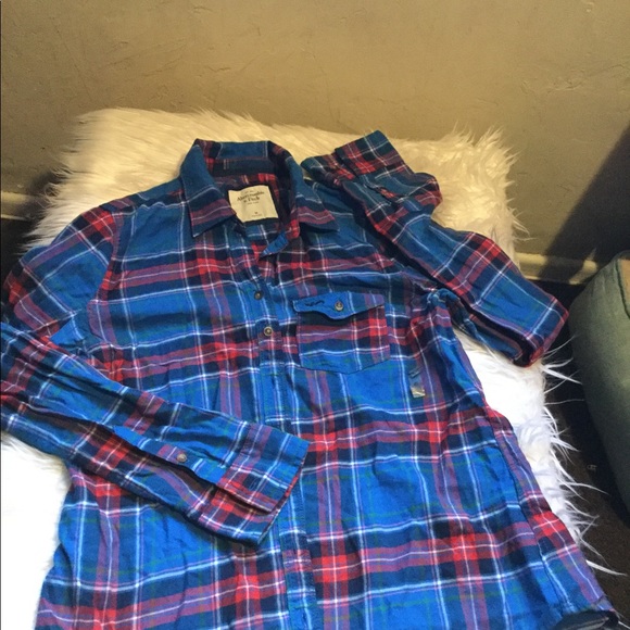 Abercrombie shirt - Picture 6 of 7